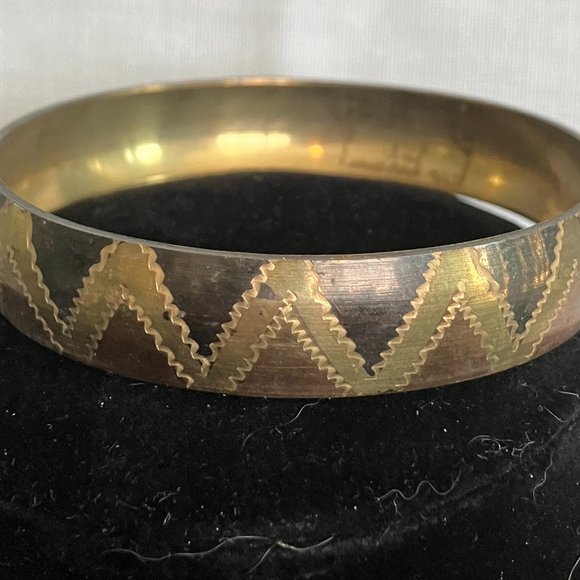 Shades of Bronze Cuff Bracelet EUC - Picture 3 of 3